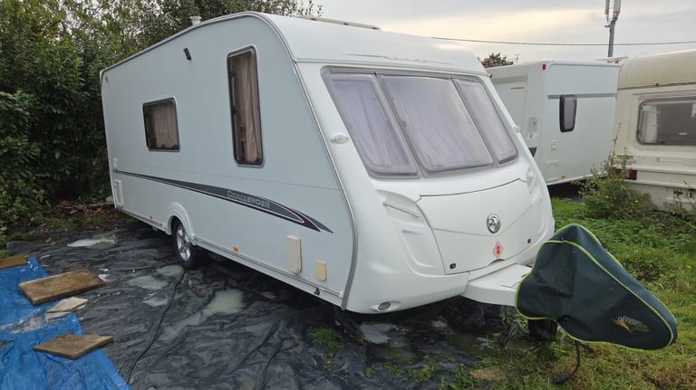 2006 Swift Challenger 520 4 Berth Touring Caravan 