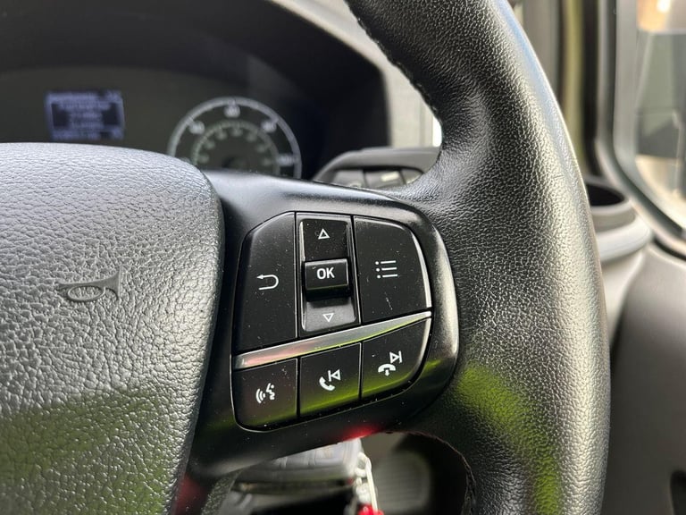 2020 Ford Transit Custom 320LWB Limited DCIV 2.0L 185PS AUTO Silver