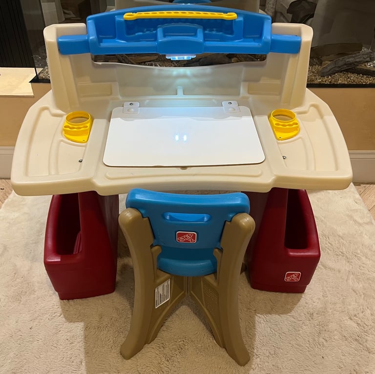 Kids activity desk 
