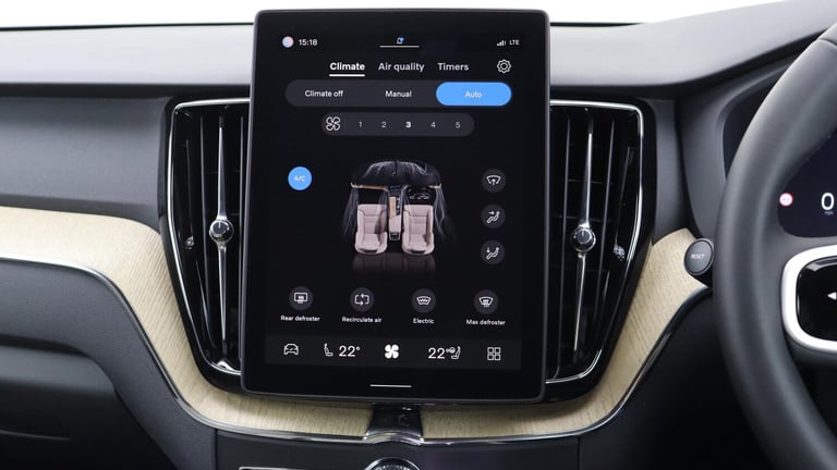  Volvo XC60 T6 AWD PHEV Plus Dark (360 Camera, Harman/Kardon, Adaptive Cruise) Petrol/Electric Hy...