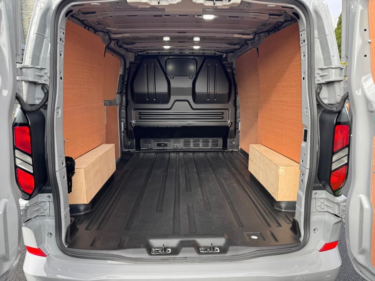 2024/74 FORD TRANSIT CUSTOM LIMITED RS EDITION 2.0 TDI SWB VAN