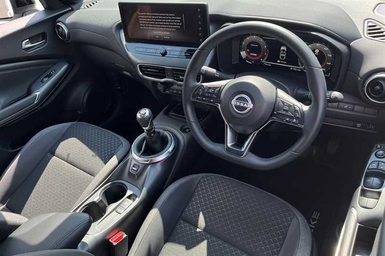 2025 Nissan Juke 1.0 DIG-T N-CONNECTA 5DR Hatchback Petrol Manual