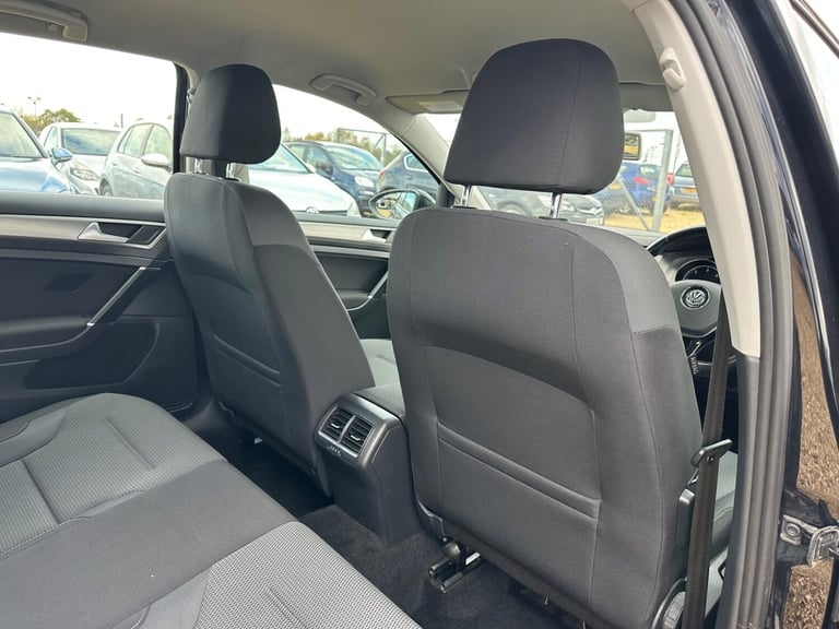 2014 Volkswagen Golf 2.0 TDI BlueMotion Tech SE Euro 5 (s/s) 5dr HATCHBACK Diesel Manual