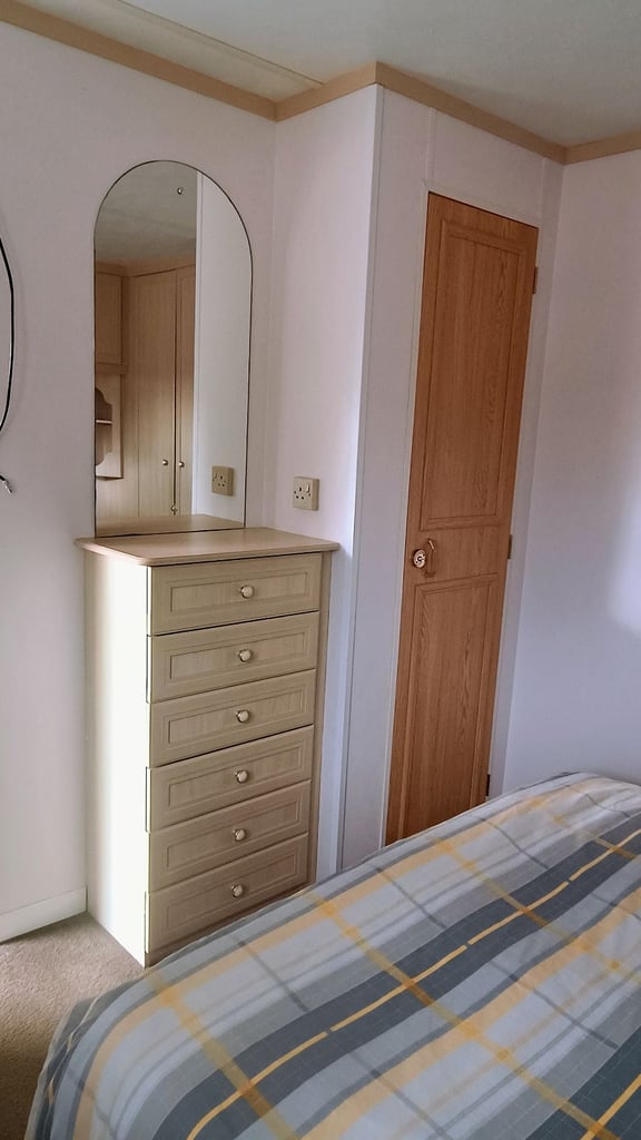 **Static caravan to rent long term**