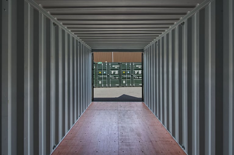 Low-cost storage in secure shipping containers in Docklands
