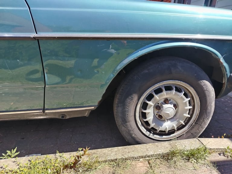 Mercedes-Benz, 200, w123 1985, 1997 (cc)