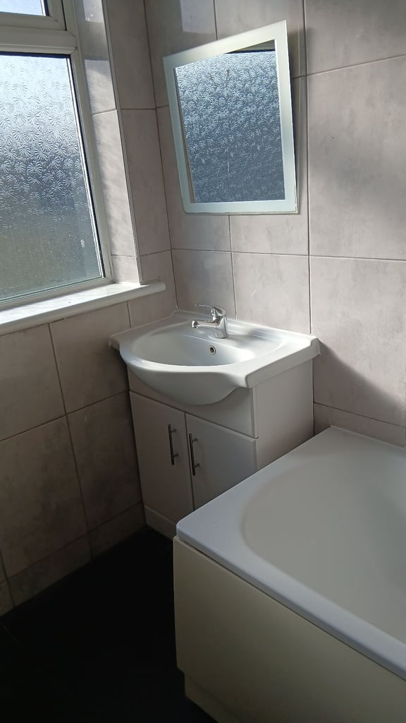 SMA CLEANERS LTD | LONDON 