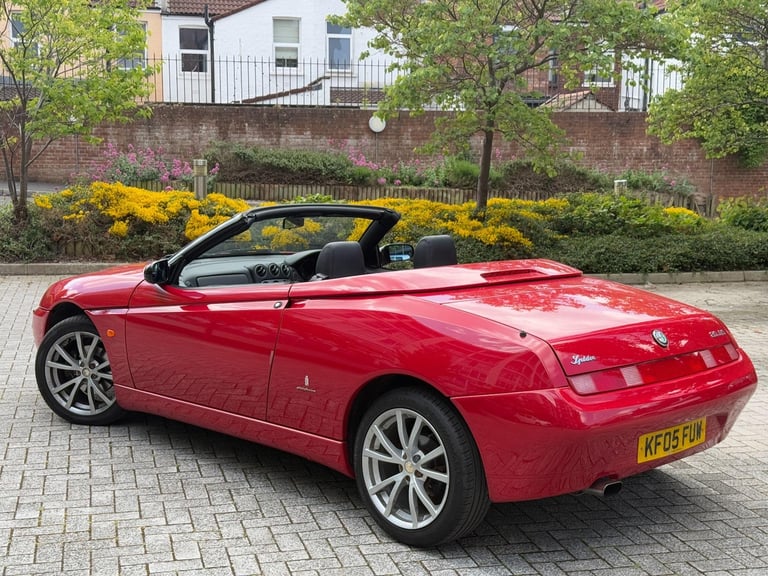 2005 Alfa Romeo Spider 2.0 JTS Lusso 2dr CONVERTIBLE Petrol Manual