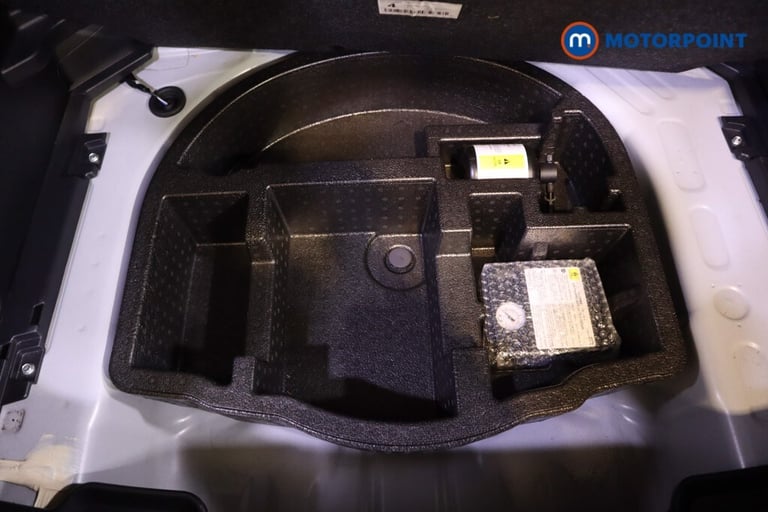 2022 Toyota Yaris Cross 1.5 Hybrid Design 5dr CVT Estate Hybrid Automatic