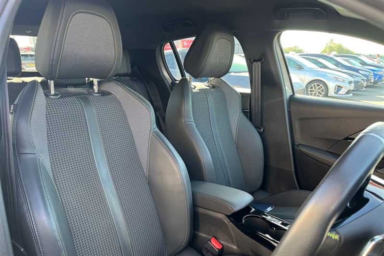 2020 Peugeot 208 1.2 PureTech 130 GT Line 5dr EAT8 HATCHBACK PETROL Automatic