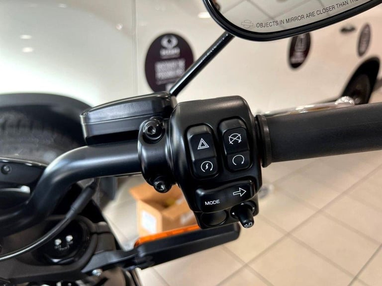 HARLEY-DAVIDSON LIVEWIRE EV TAX DEDUCTIBLE. IMMACULATE BIKE. VERY LOW MILEAGE