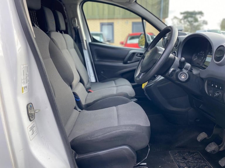 2018 Peugeot Partner 850 1.6 BlueHDi 100 Professional Van ATV PANEL VAN DIESEL Manual