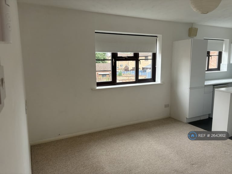 Studio flat in Highwoods, Colchester, CO4 (#2643612)