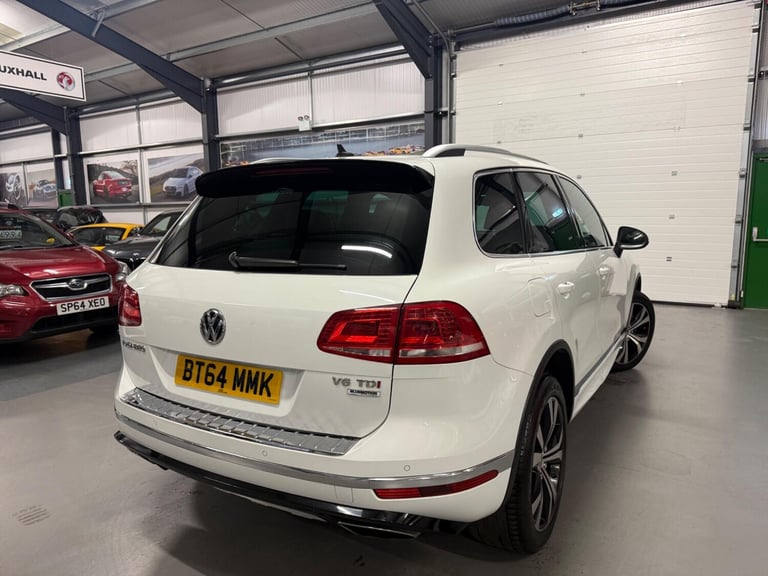 2014 Volkswagen Touareg 3.0 TDI V6 BlueMotion Tech R-Line Tiptronic 4WD Euro 6 (s/s) 5dr ESTATE D...