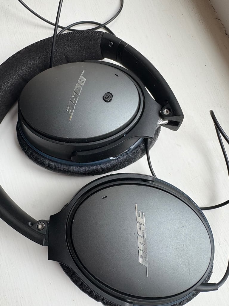 Bose noise cancelling headphones