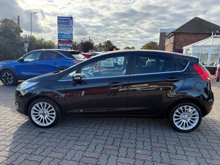 2011 Ford Fiesta 1.4 Titanium 5dr HATCHBACK Petrol Automatic