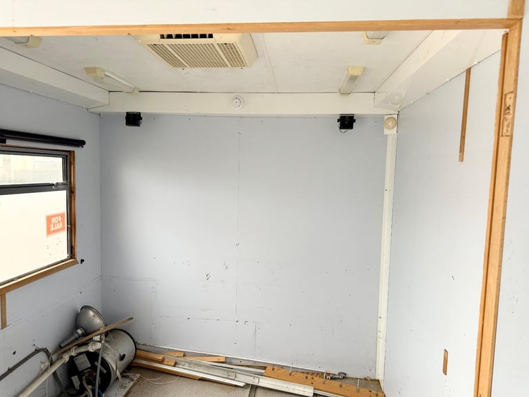 2008 DAF LF45.220 EXHIBITION BUS CAMPER MOTORHOME RACEVAN PROJECT 70,000 MILES