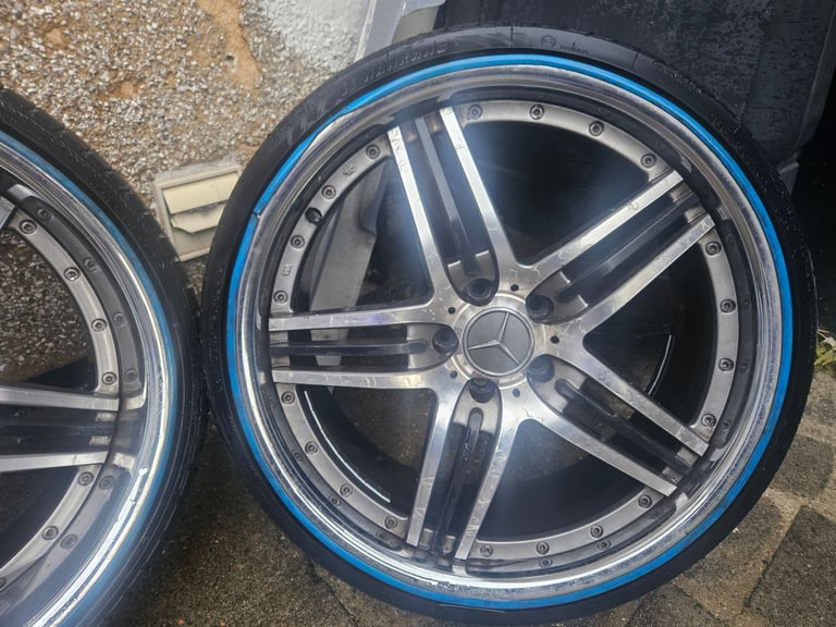 20inch mercedes wheels with new tyres
