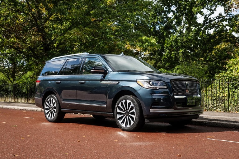image for 2024 Lincoln Navigator SUV Petrol Automatic