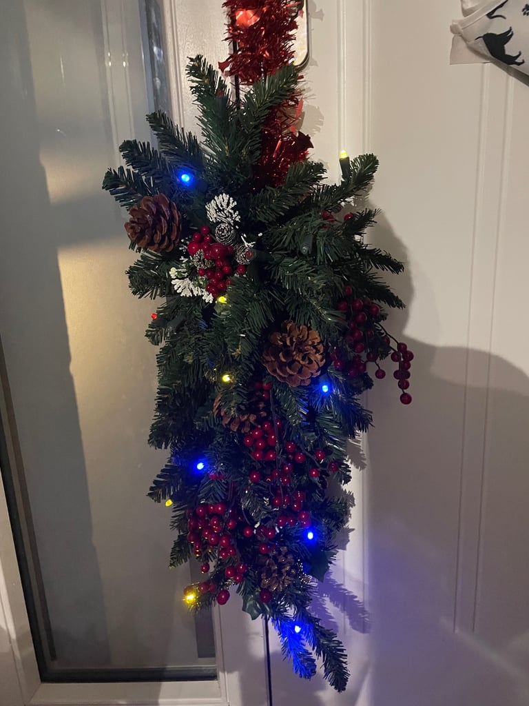 Christmas light up door wreath boxed