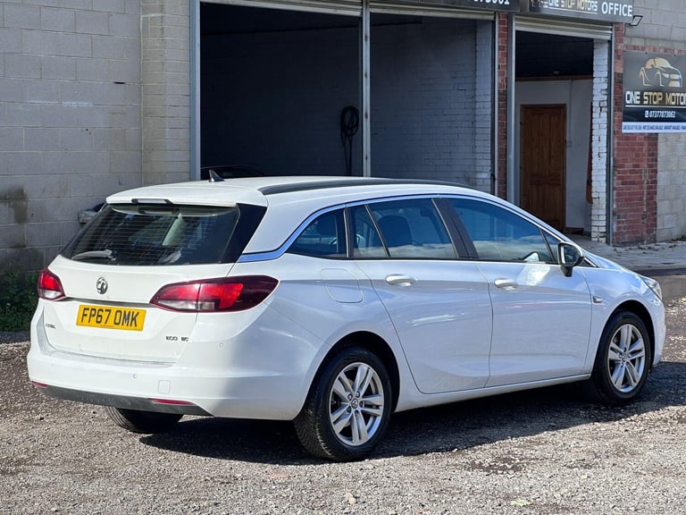2017 Vauxhall Astra 1.0i Turbo ecoTEC Tech Line Nav Sports Tourer Euro 6 (s/s) 5dr ESTATE Petrol ...