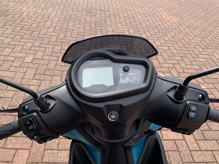 YAMAHA RAYZR - ALL COLOUR CHOICES AVAILABLE - NEW - CRESECENT YAMAHA