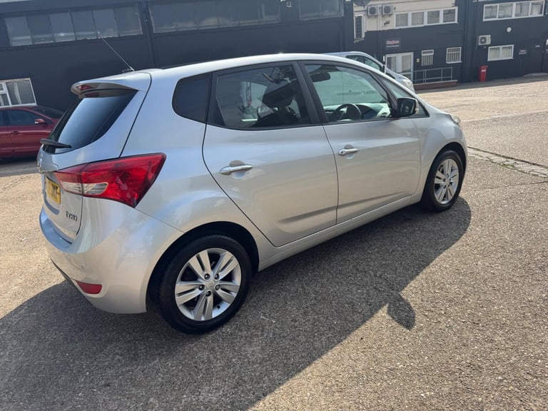 2012 Hyundai Ix20 1.6 Style Auto Euro 5 5dr MPV Petrol Automatic