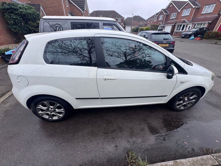 Fiat, PUNTO EVO, Hatchback, 2011, Manual, 1368 (cc),3 doors - Image 6