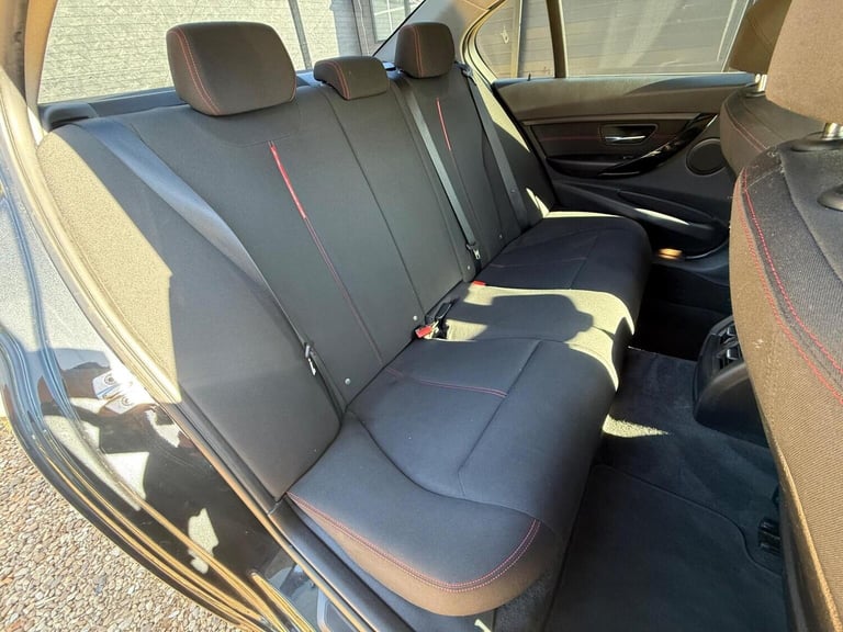 BMW 3 SERIES 2.0 318d Sport Euro 5 (s/s) 4dr 2015