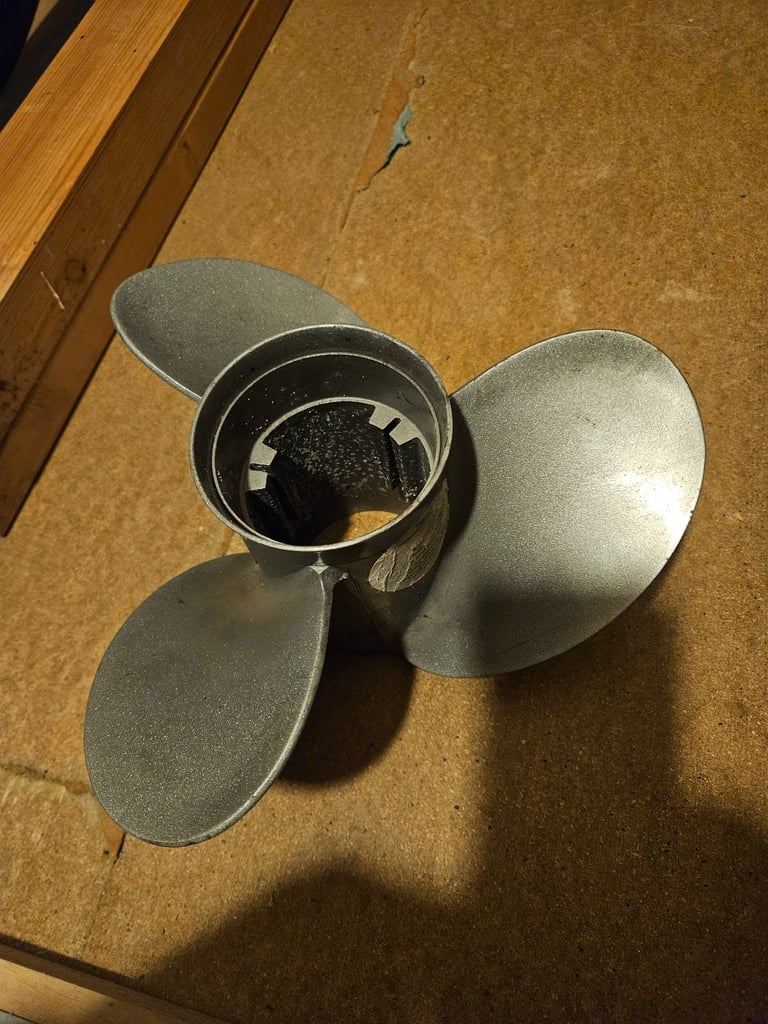 Turning point outboard propeller 14 Pitch 