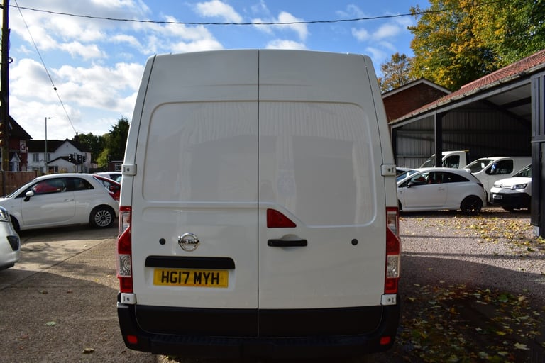 2017 Nissan NV400 2.3 dCi 130ps H2 SE Van PANEL VAN Diesel Manual