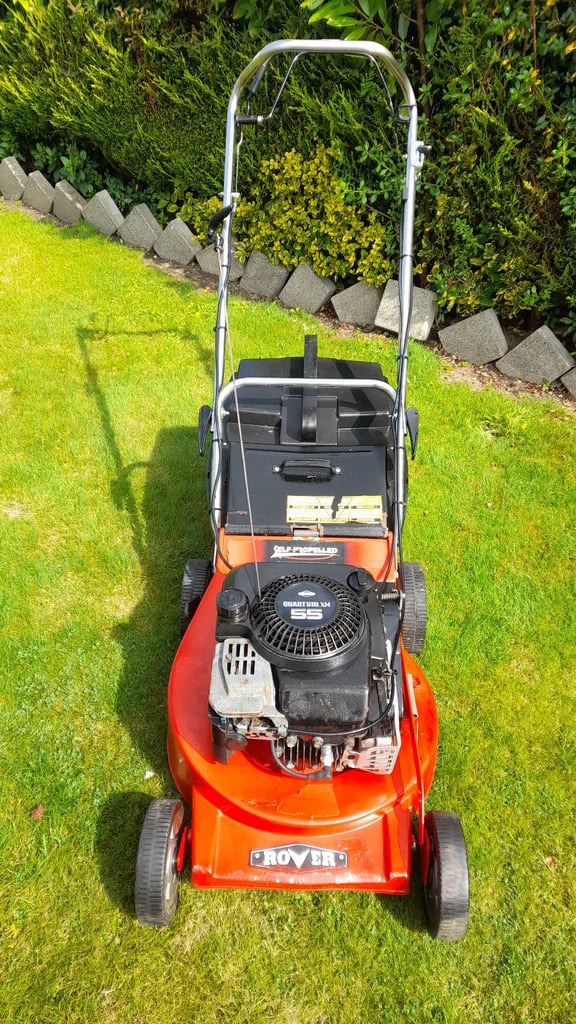 image for Rover self drive petrol lawnmowrr 20 inch cut Briggs&Stratton Quantm XM55 engine. Large box.