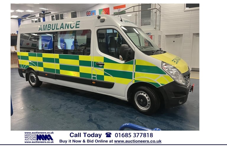 2017 Renault Master 35 2.3DCI 130PS LWB 7 SEAT DISABLED ACCESS MINIBUS C/W STRETCHER AND RAMP PAN...