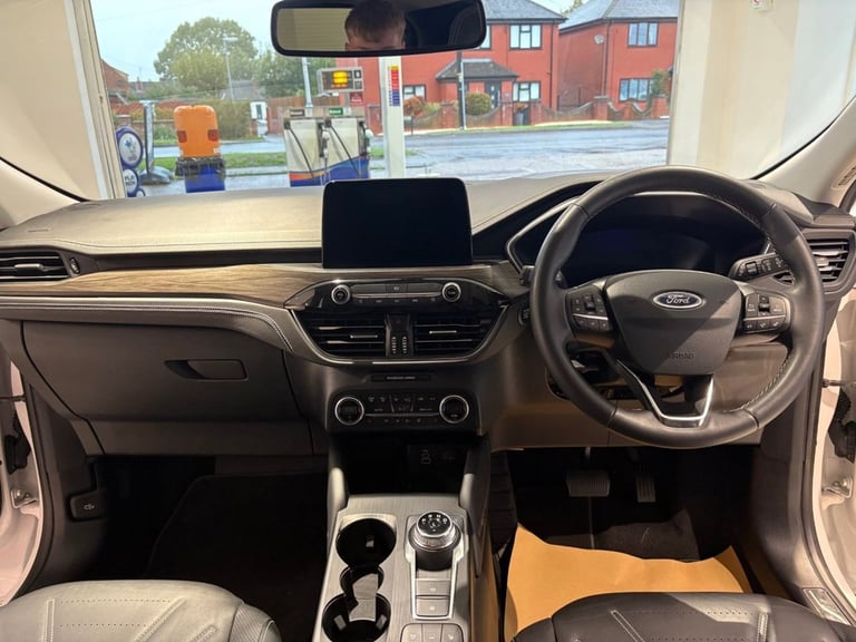2022 Ford Kuga 2.5 Duratec 14.4kWh Vignale SUV 5dr Petrol Plug-in Hybrid CVT Euro 6 (s/s)  HATCHB...