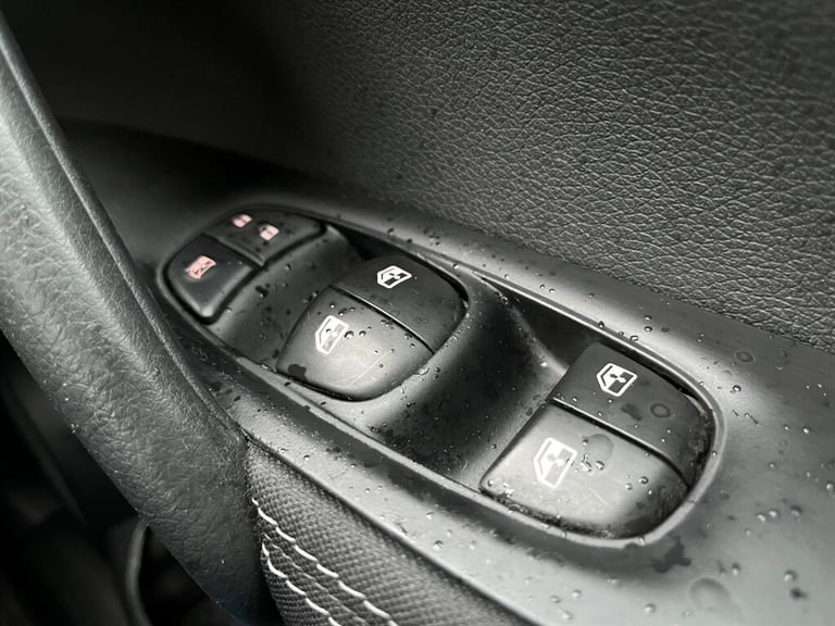 2017 Nissan Qashqai DCI ACENTA Hatchback Diesel Manual