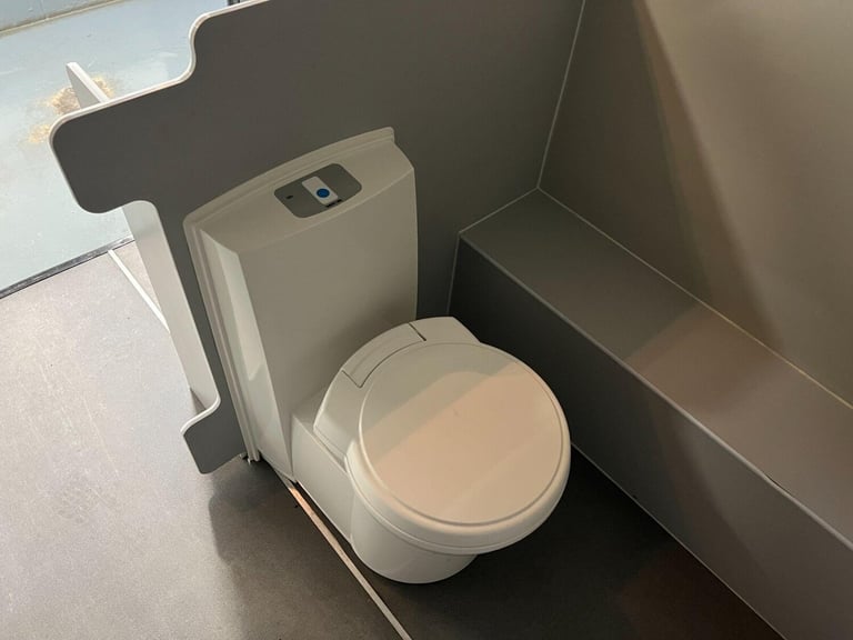 2022 Ford Transit 2.0 350 EcoBlue Leader RWD L4 H3 Euro 6 (s/s) 5dr Welfare Diesel Manual