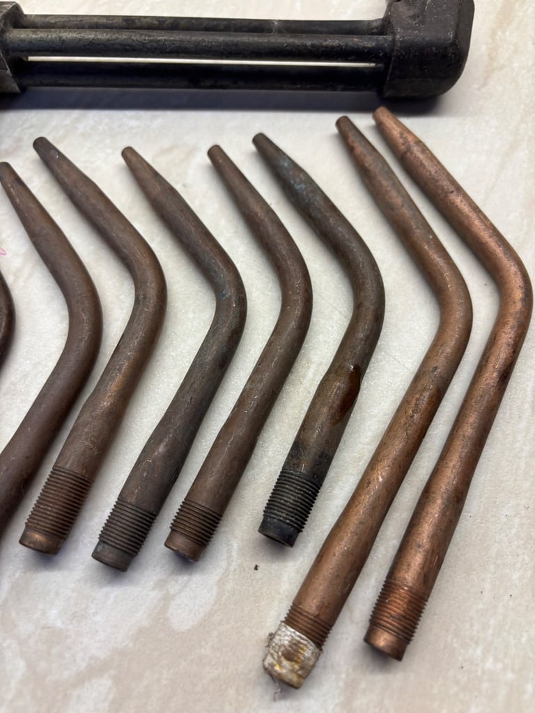 Oxy Acetylene Welding Torch plus 11 Nozzles and Cutting Attachment