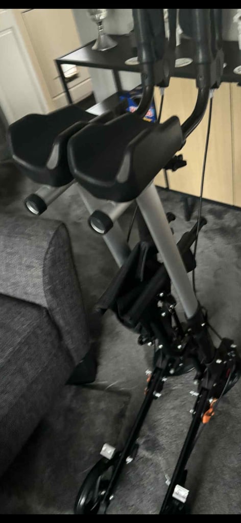 Mobility walker 