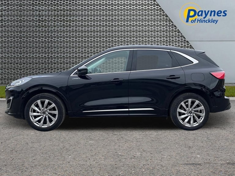 2023 Ford Kuga Vignale SUV 2.5l 190PS pHEV AUTO in Agate Black 1 OWNER, FSH