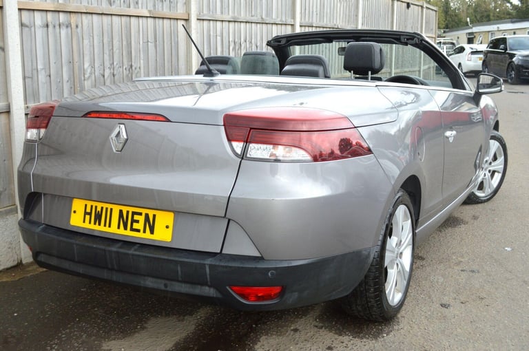 2023 Renault MEGANE DYNAMIQUE TOMTOM V 2.0 16V Dynamique TomTom CVT Euro 5 2dr PETROL Automatic