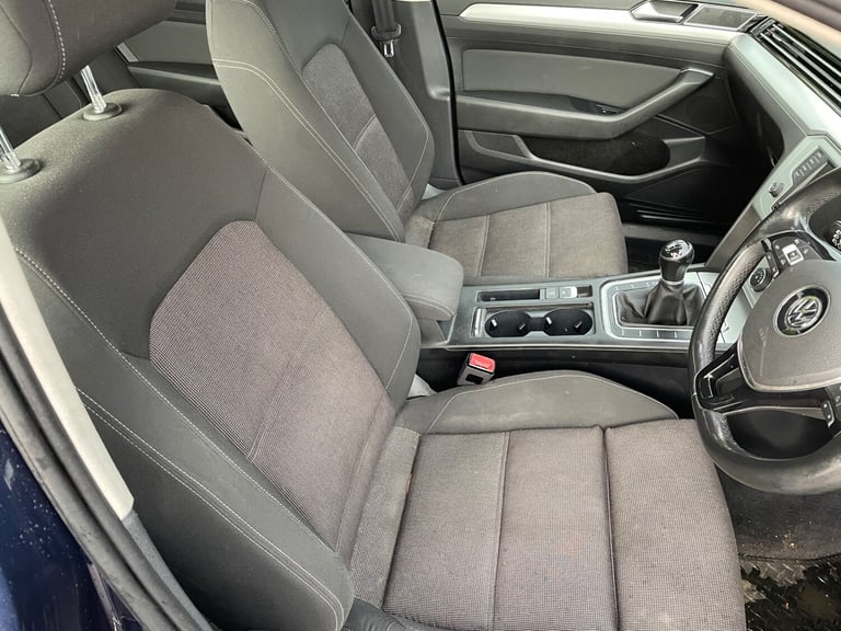 2015 Volkswagen Passat 1.6 TDI SE 4dr SALOON Diesel Manual