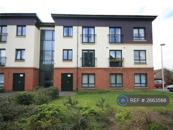 2 bedroom flat in New Mart Place, Edinburgh, EH14 (2 bed) (#2663568)