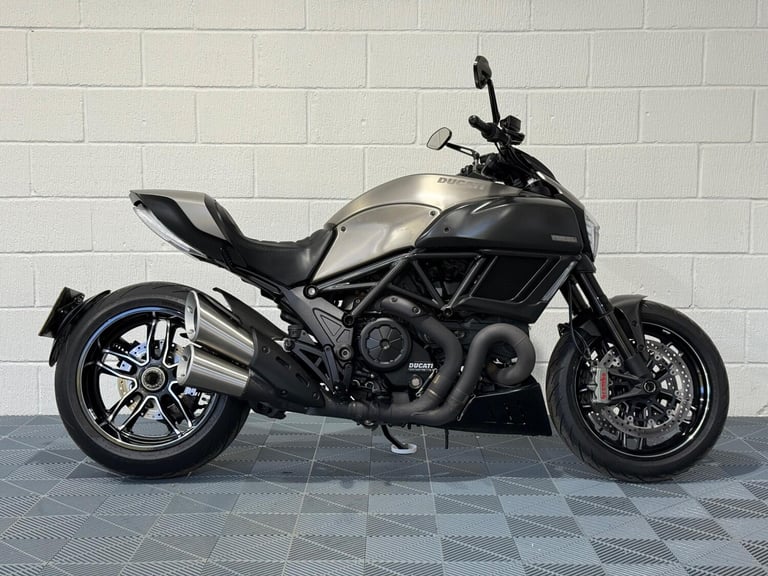 2015 Ducati Diavel 1198 Titanium Euro 3 Petrol Manual