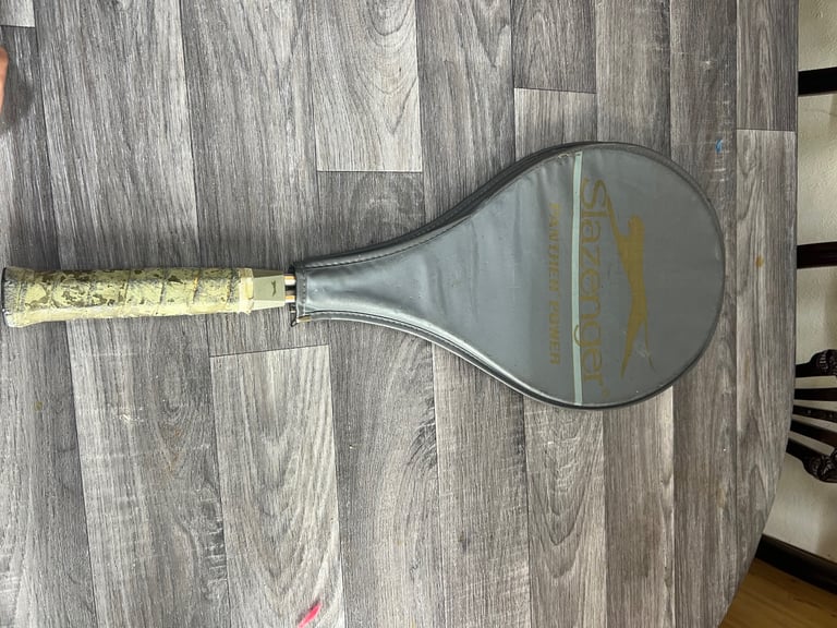 Tennis racket 