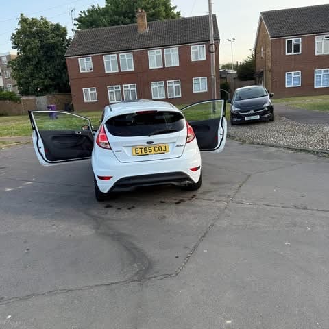 Ford, FIESTA, Hatchback, 2016, Manual, 998 (cc), 3 doors