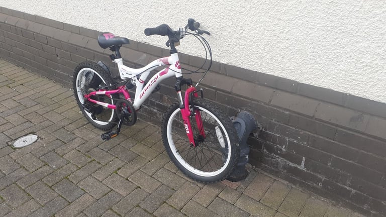 Muddyfox raday kids bike 