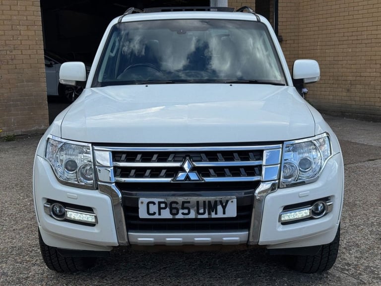2015 Mitsubishi Shogun 3.2 DI-DC SG4 SUV 5dr Diesel Auto 4WD Euro 6 LWB (187 ps) ESTATE Diesel Au...