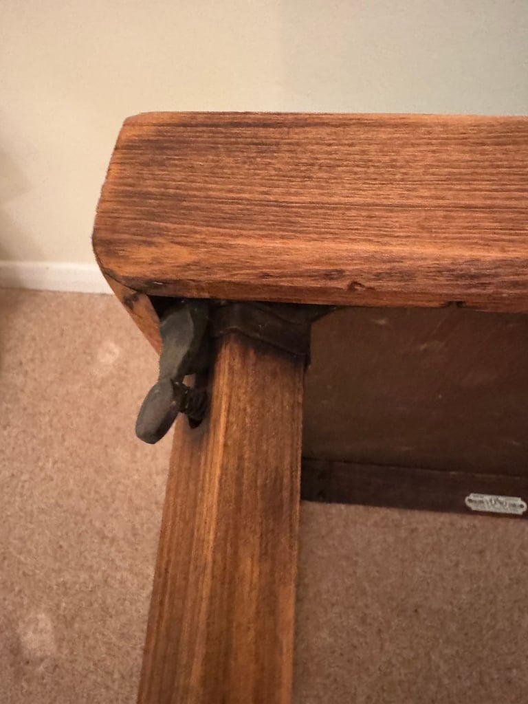 Genuine Vono antique 1930's folding bridge / card table with locking legs in superb condition