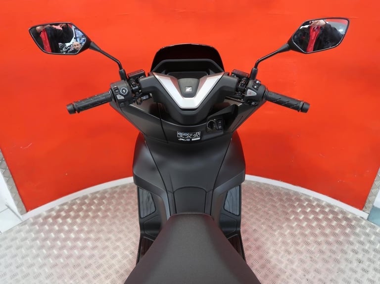 Brand new 2025 Honda PCX125 DX