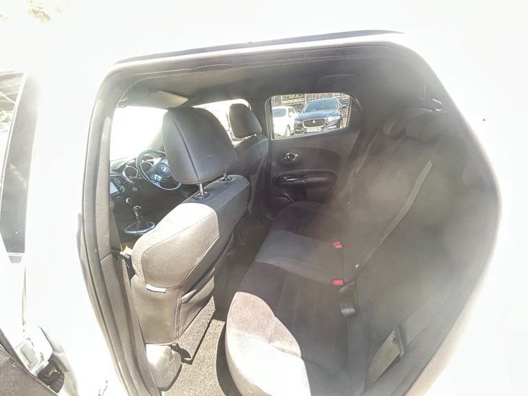 2016 Nissan Juke 1.2 DiG-T N-Connecta 5dr HATCHBACK Petrol Manual